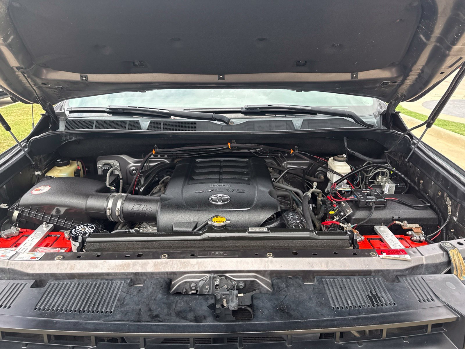 Used 2016 Toyota Tundra SR5 w/ SR5 Upgrade Package AWD/4WD image 24
