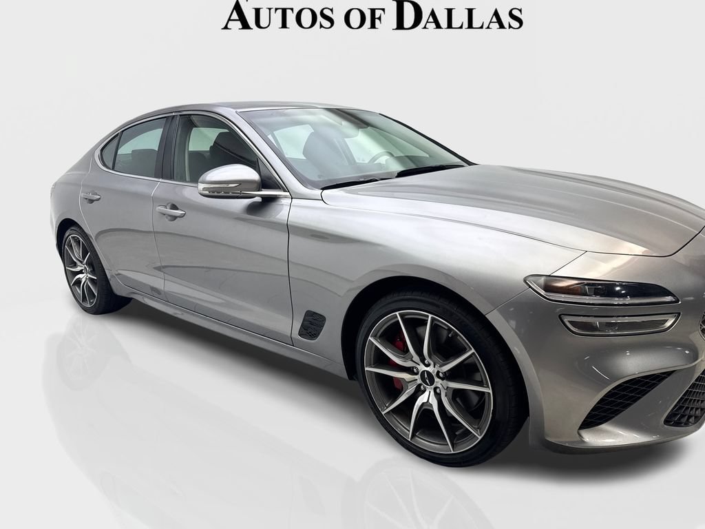Used 2025 Genesis G70 2.5T RWD image 12