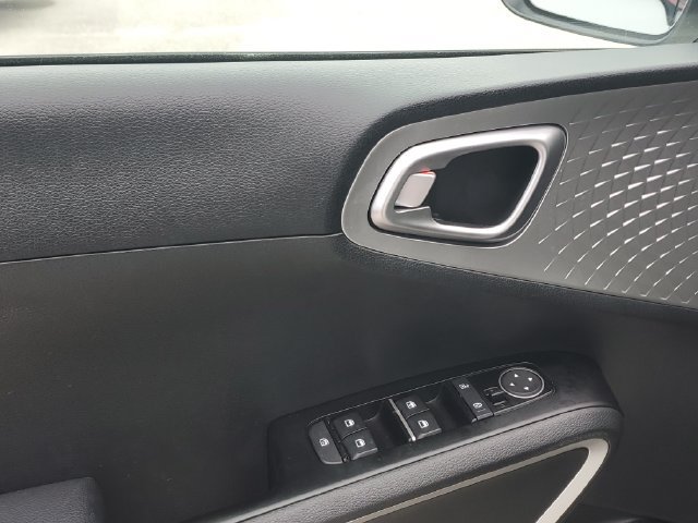 Certified 2024 Kia Soul S FWD image 18