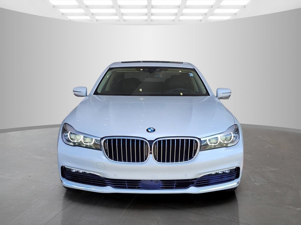 Used 2017 BMW 740i RWD image 2