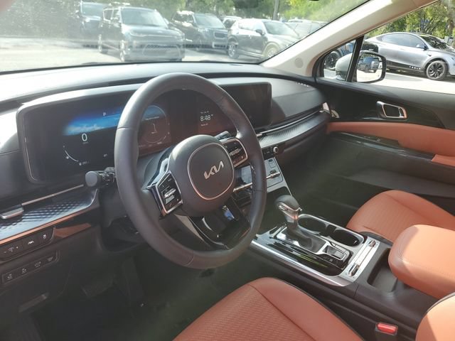 Certified 2023 Kia Carnival SX Prestige FWD image 21