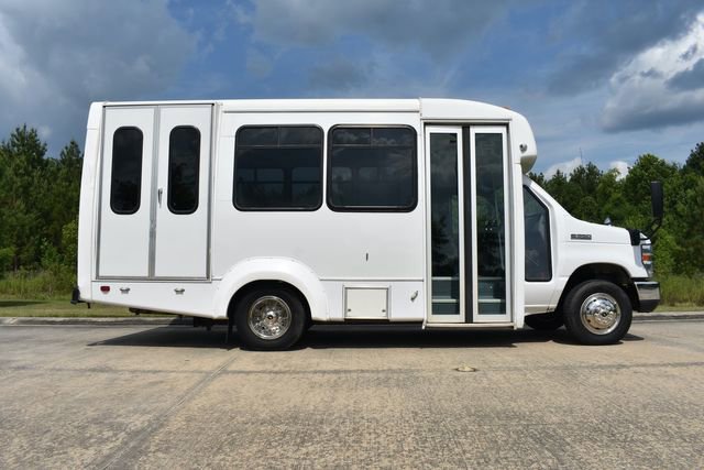 Used 2018 Ford E-350 and Econoline 350 Super Duty w/ Shuttle Bus Prep Package image 3