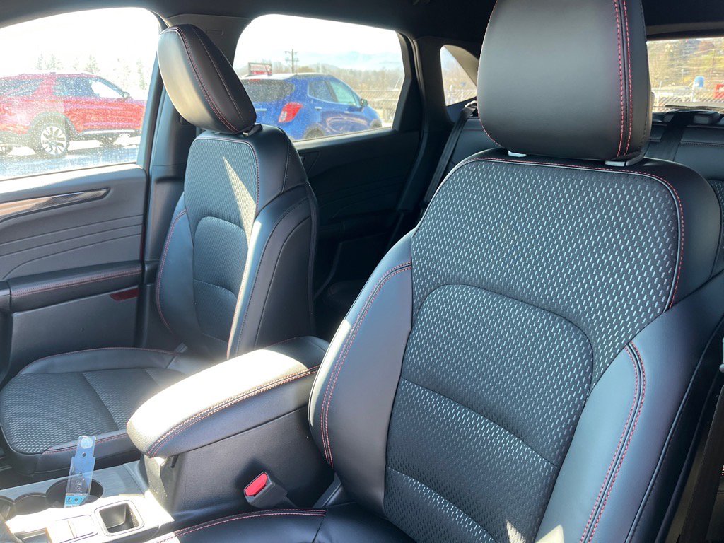 New 2026 Ford Escape ST-Line w/ Tech Pack #1 image 7