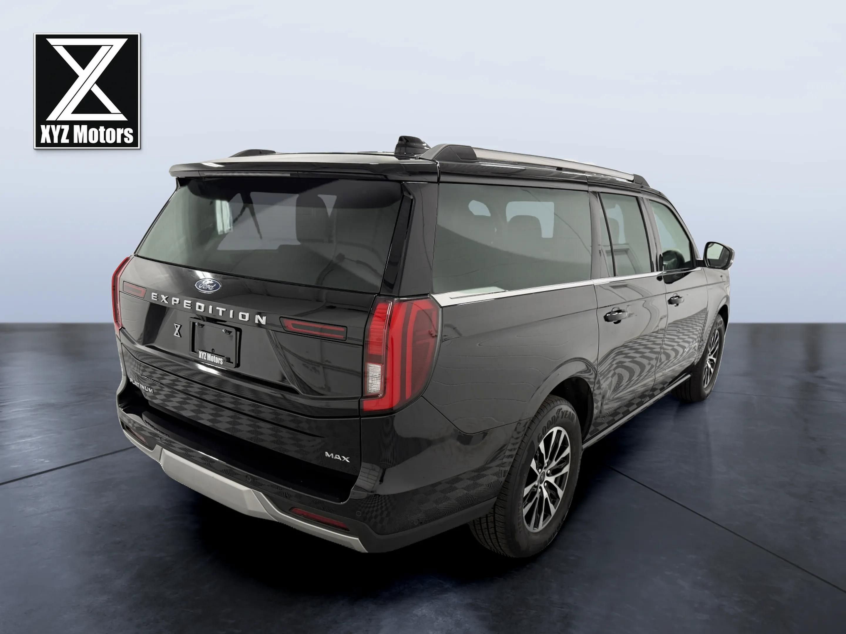 Used 2025 Ford Expedition Max Platinum AWD/4WD image 7