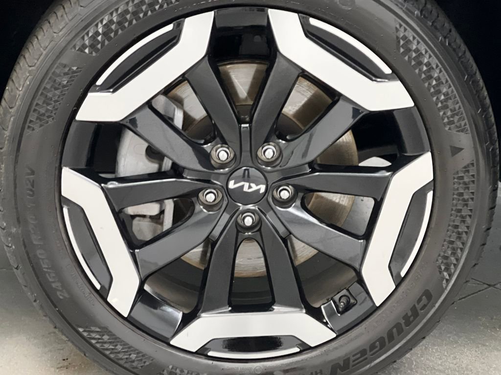 Used 2025 Kia Telluride S image 74