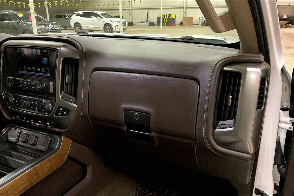 Used 2018 Chevrolet Silverado 1500 LTZ w/ Sport Package AWD/4WD image 15