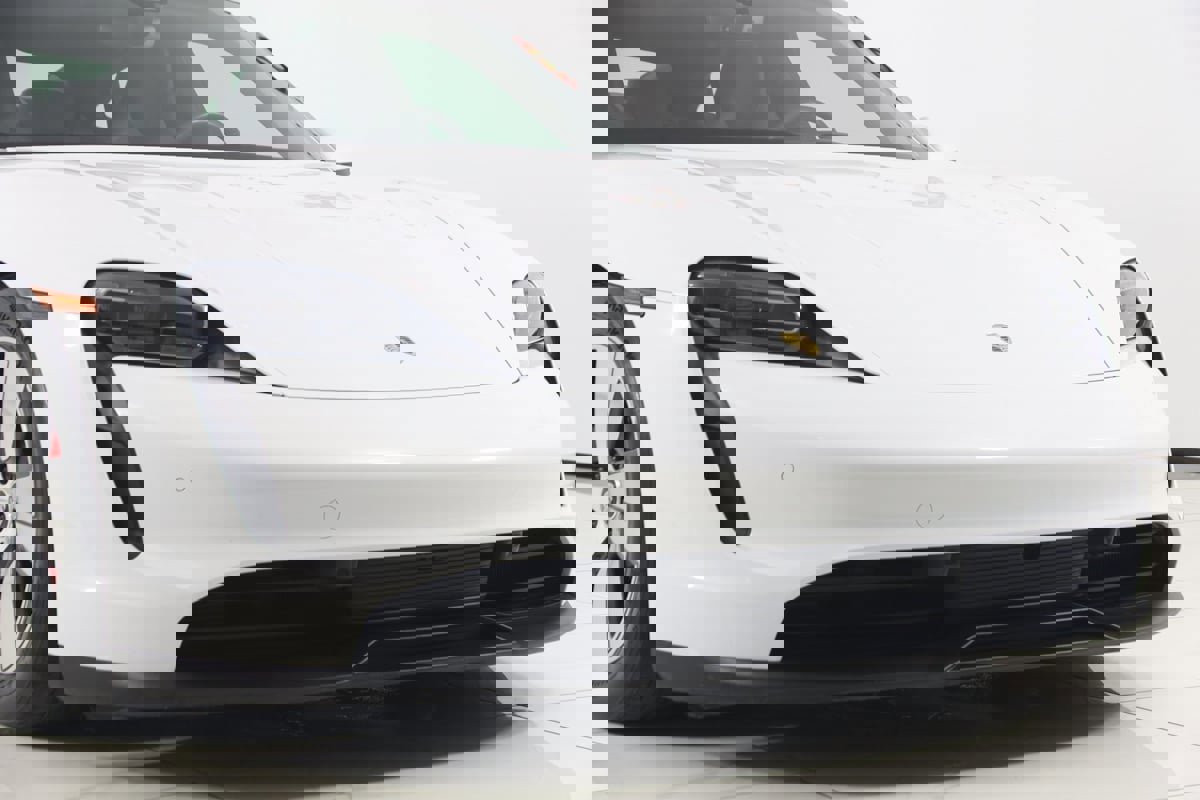 Used 2020 Porsche Taycan 4S image 49