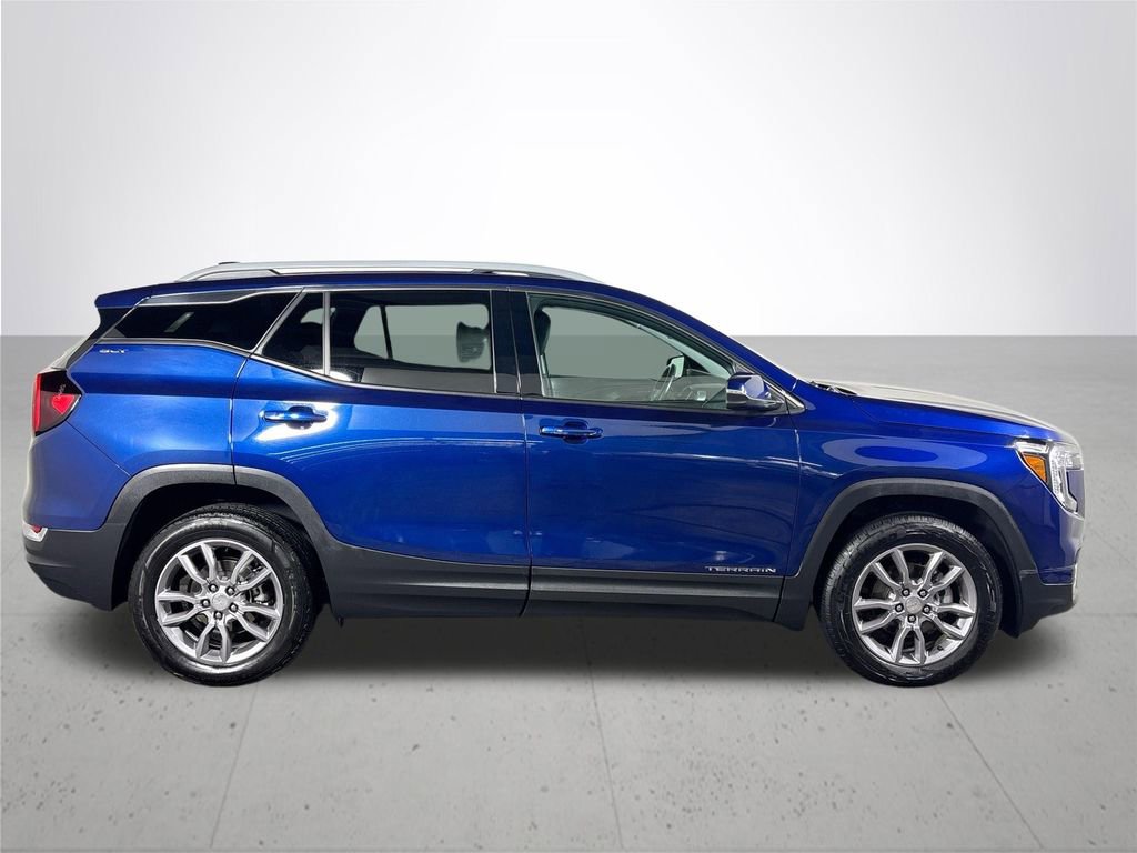 Used 2023 GMC Terrain SLT image 5