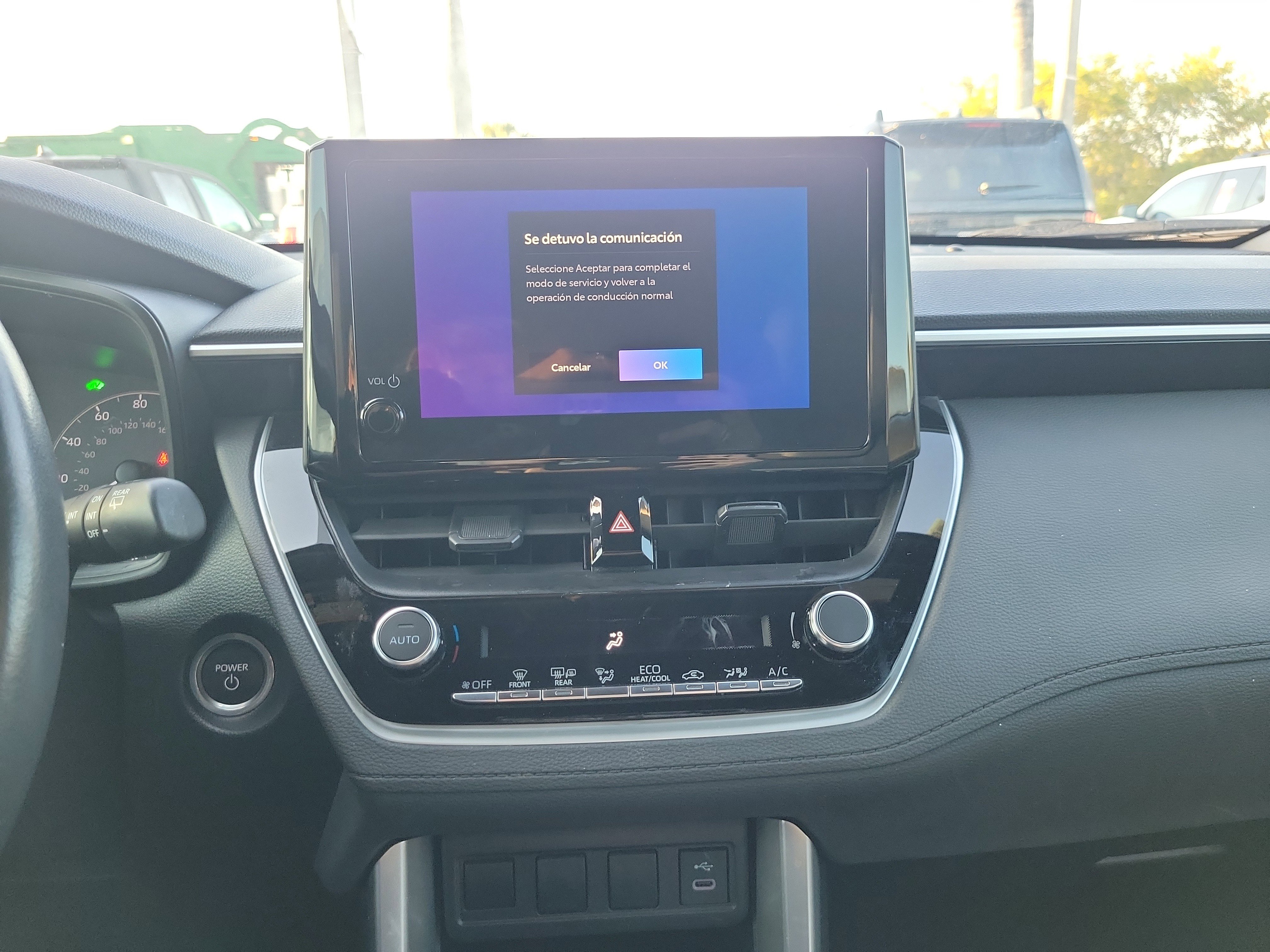 Used 2023 Toyota Corolla Cross SE image 26