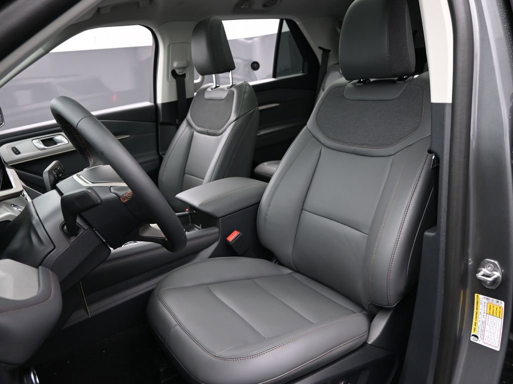 New 2026 Ford Explorer Active w/ Active Comfort Package AWD/4WD image 25