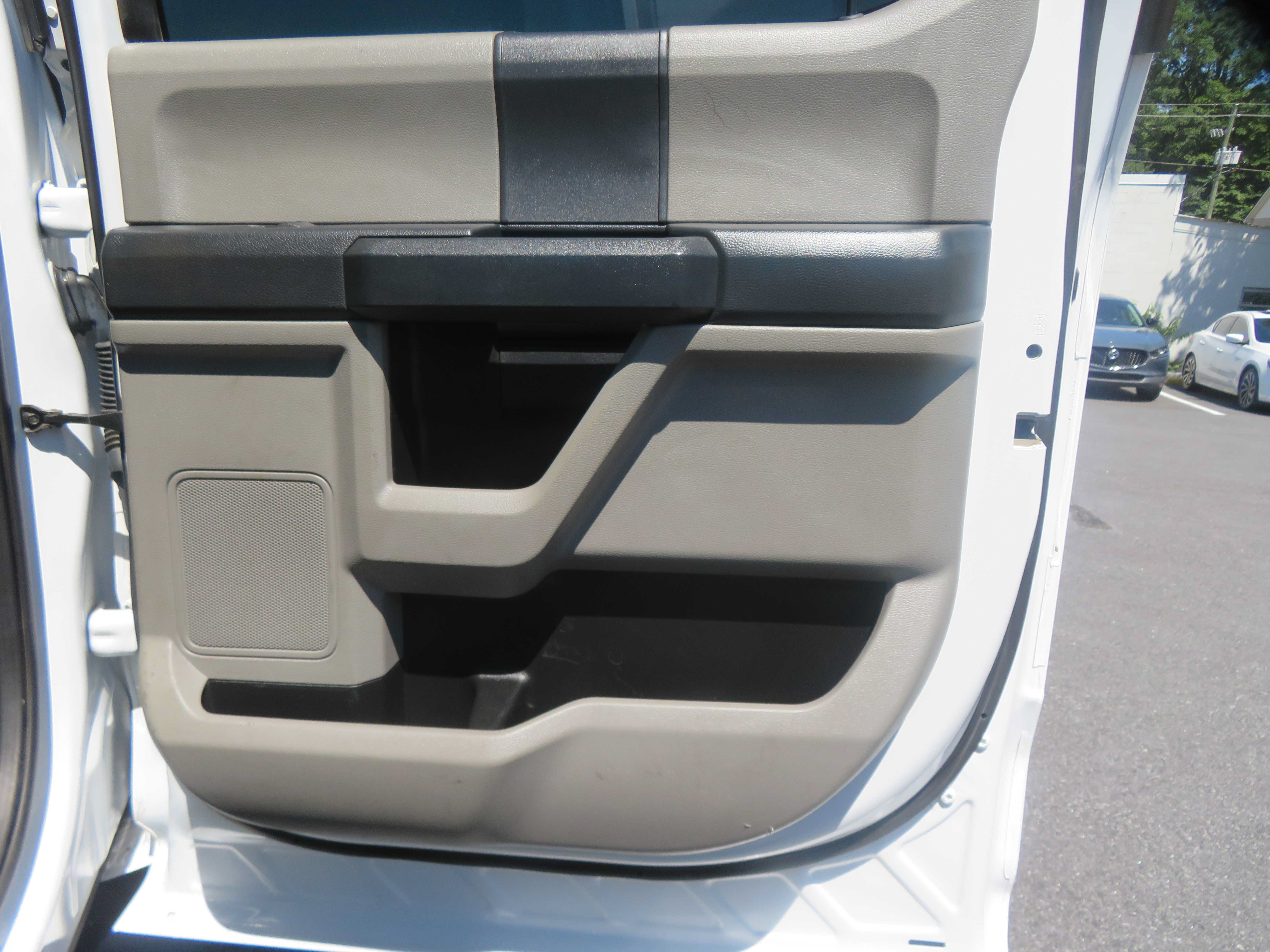 Used 2022 Ford F250 XL w/ STX Appearance Package AWD/4WD image 17