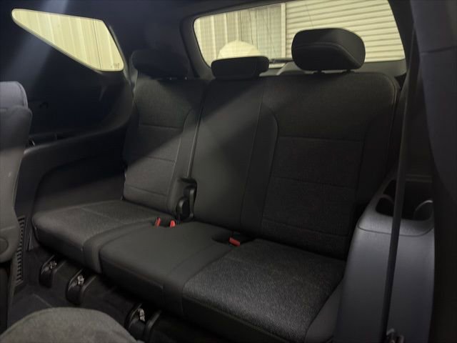 Used 2025 Chevrolet Traverse LT w/ Driver Confidence Package image 22