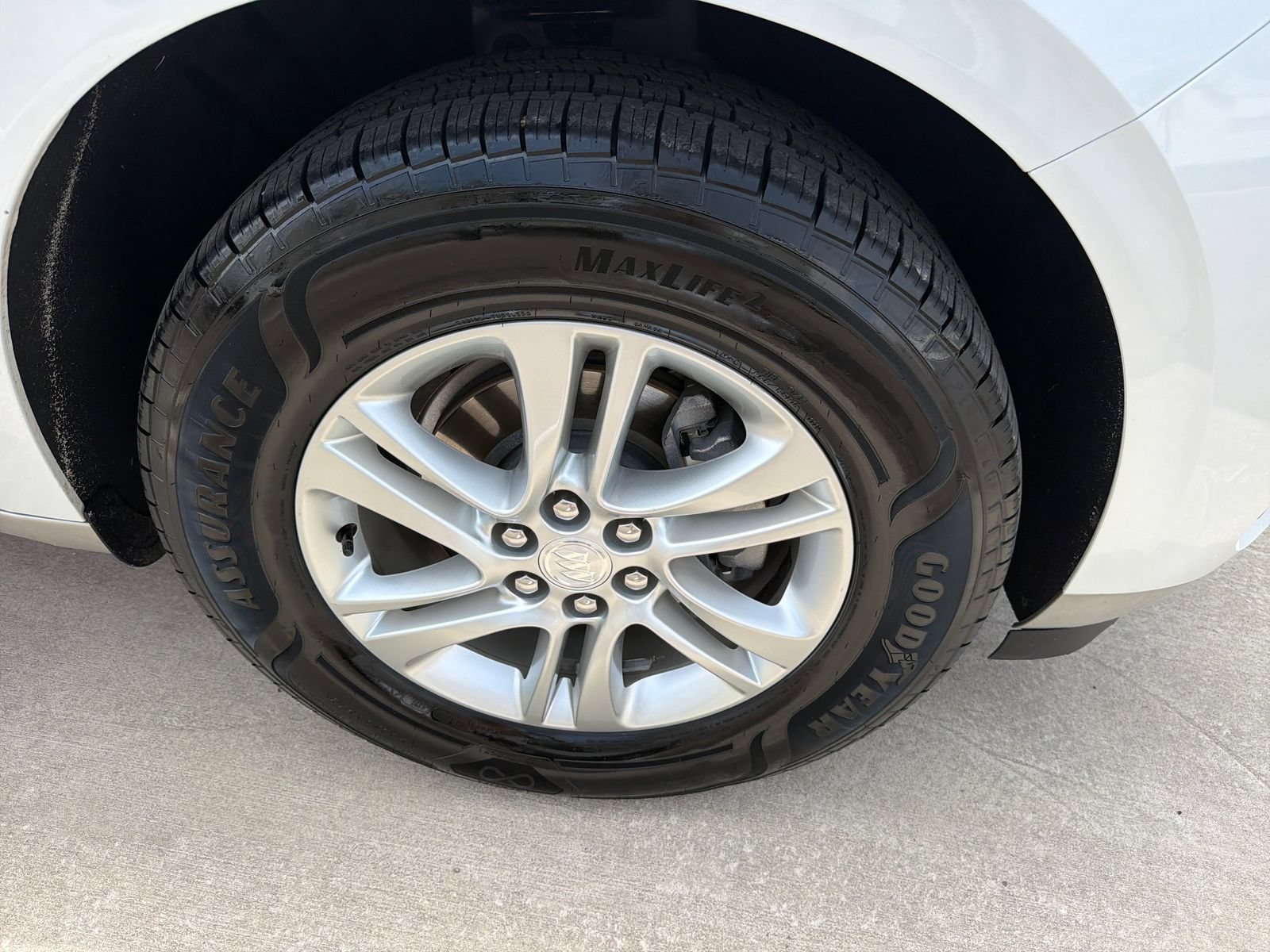 Used 2018 Buick Enclave Essence w/ Trailering Package FWD image 11