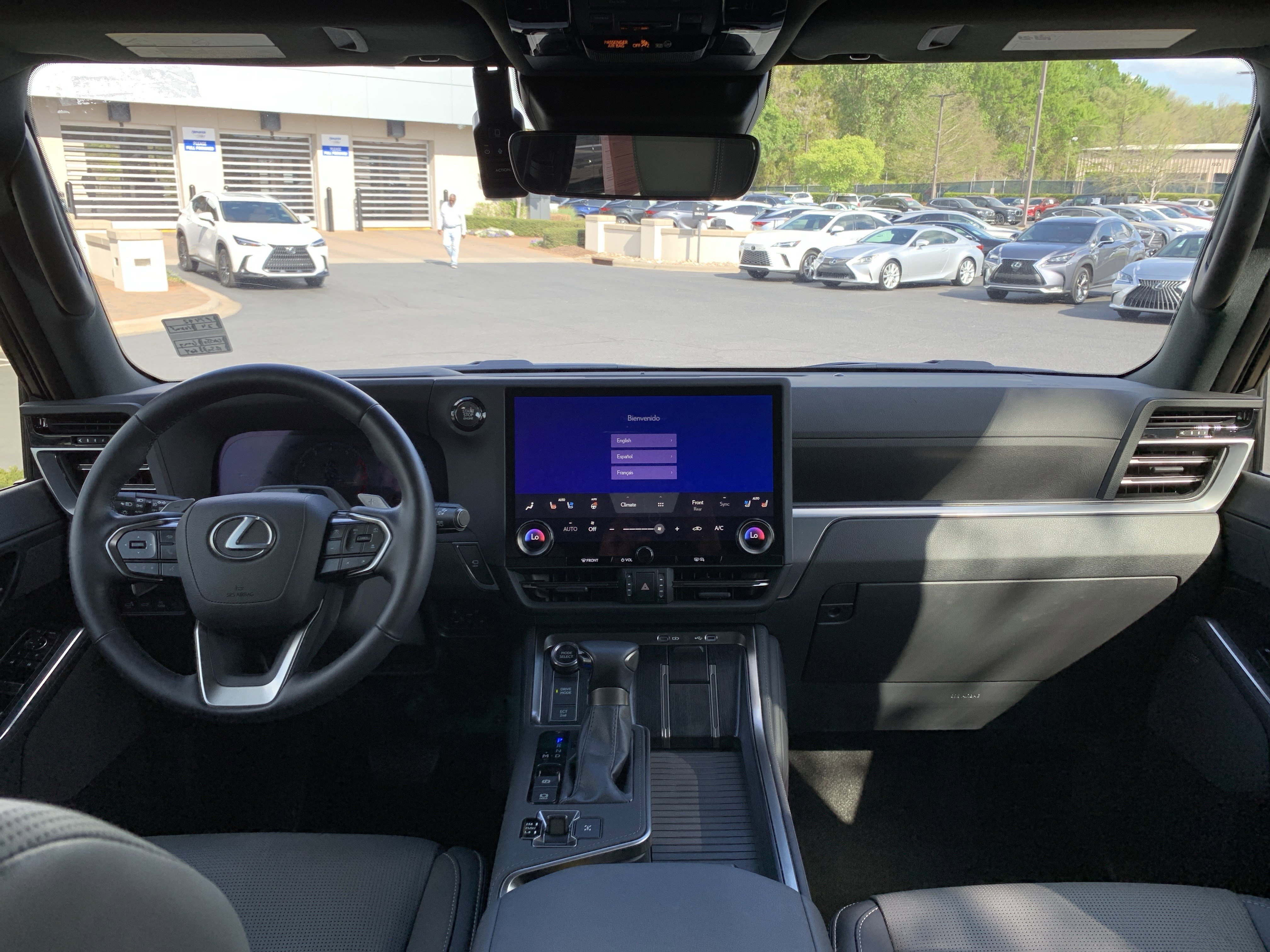 Used 2024 Lexus GX 550 w/ Accessory Package (2T) image 30