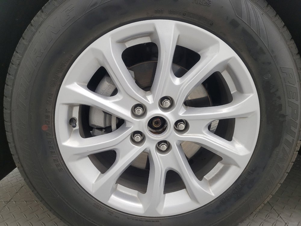Used 2020 Chevrolet Equinox LT FWD image 31