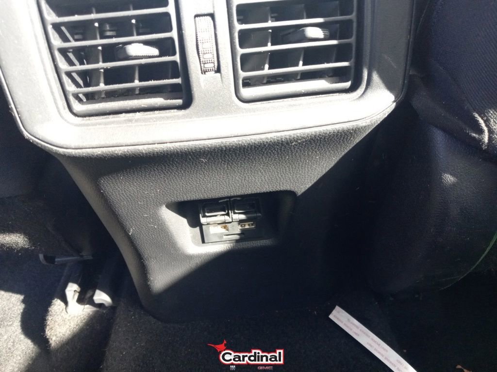 Used 2021 Toyota RAV4 XLE image 22