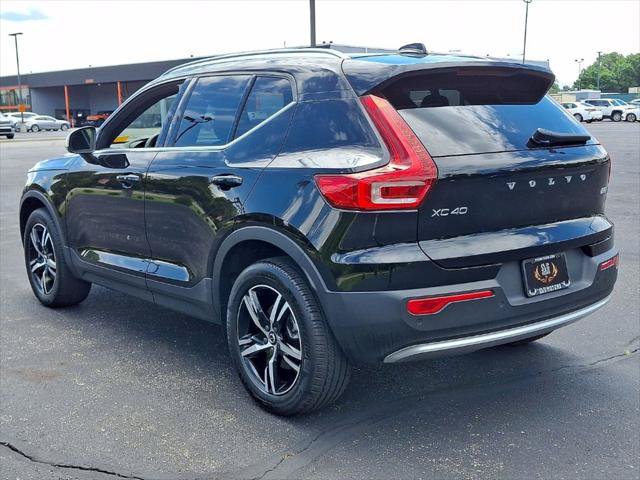 Used 2024 Volvo XC40 B5 Core AWD/4WD image 21