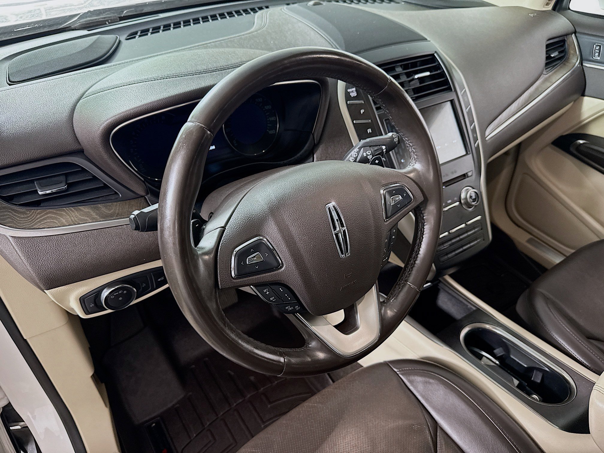 Used 2017 Lincoln MKC Reserve AWD/4WD image 13