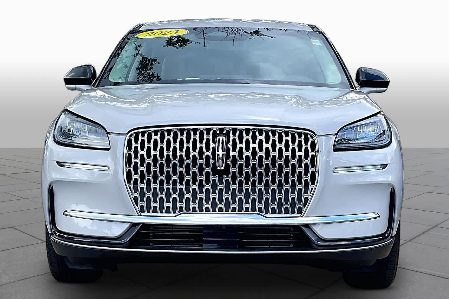 Used 2023 Lincoln Corsair FWD image 4