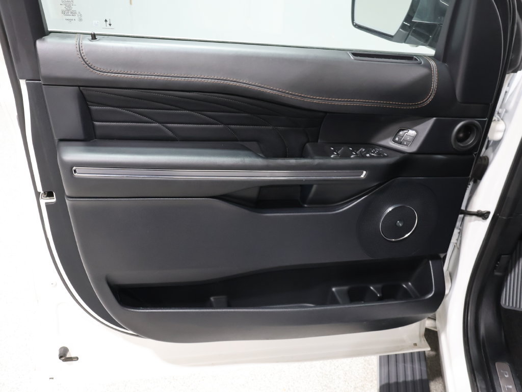 Used 2020 Ford Expedition Max Platinum AWD/4WD image 14