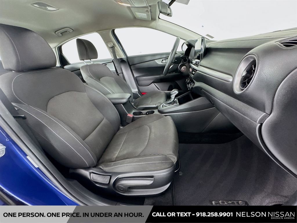 Used 2019 Kia Forte LXS FWD image 25