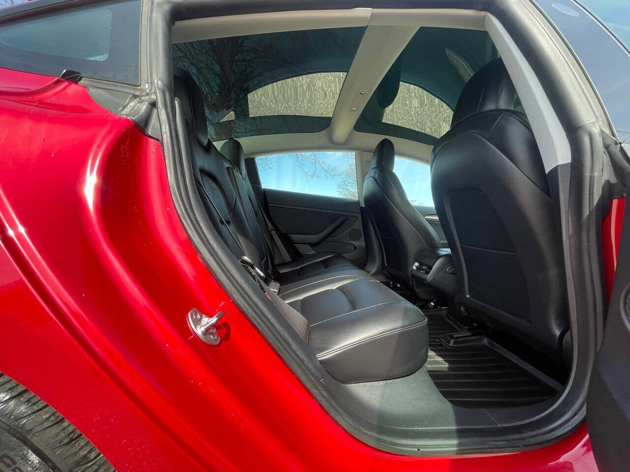 Used 2021 Tesla Model 3 Standard Range Plus image 24
