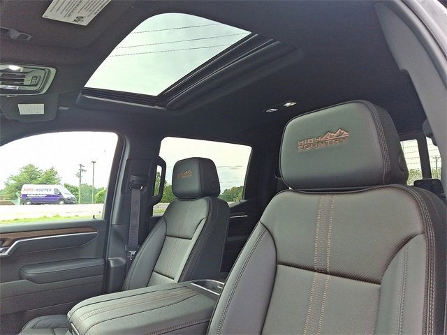 New 2026 Chevrolet Silverado 1500 High Country w/ Midnight Edition image 11