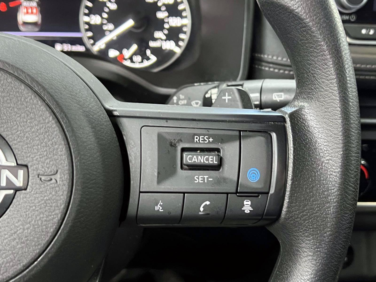 Used 2024 Nissan Rogue SV AWD/4WD image 22