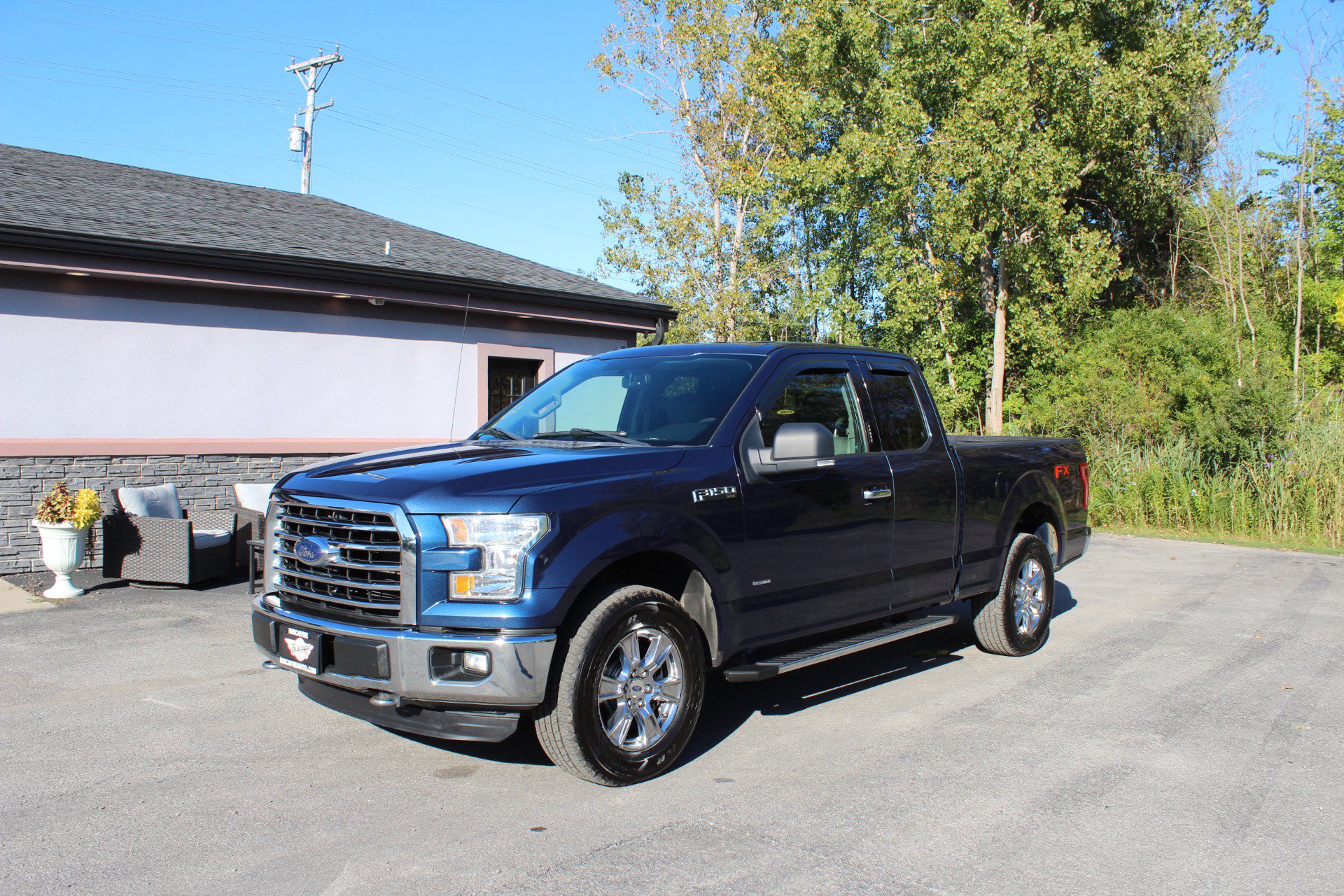 Used 2016 Ford F150 XLT w/ Equipment Group 302A Luxury AWD/4WD image 10