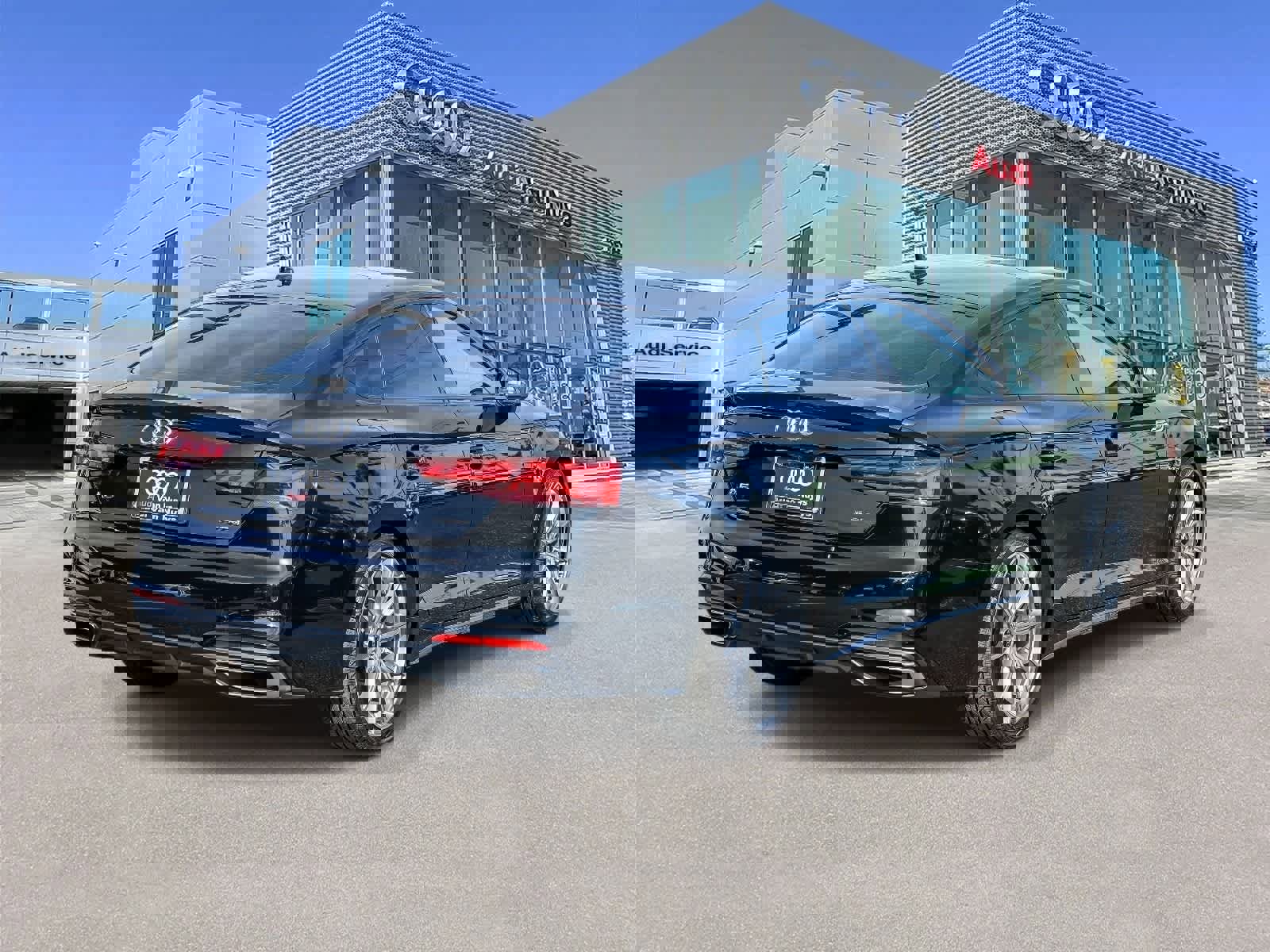 Used 2025 Audi A5 2.0T Premium Plus w/ Convenience Plus Package image 4