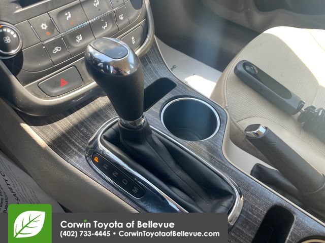 Used 2015 Chevrolet Malibu LT w/ Power Convenience Package FWD image 14