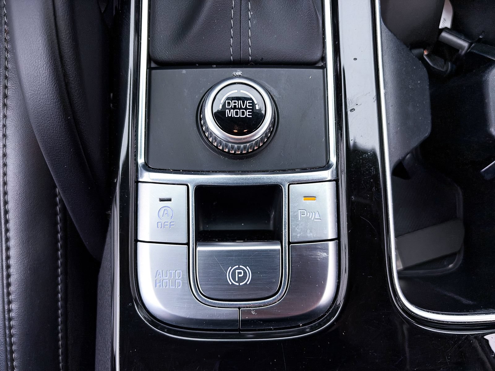 Used 2024 Kia Telluride S FWD image 28