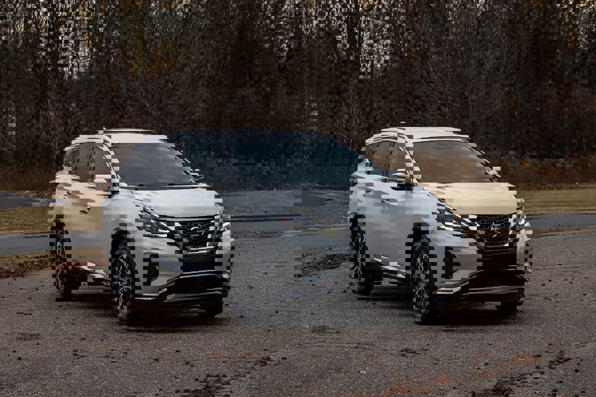 Used 2020 Nissan Murano S image 2