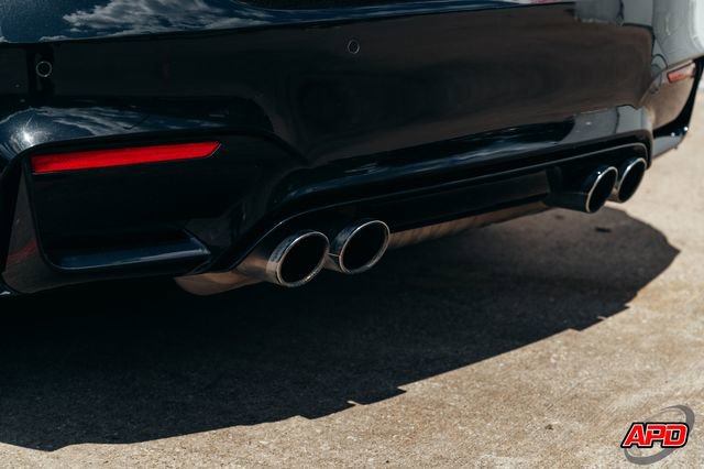 Used 2015 BMW M4 Convertible image 31