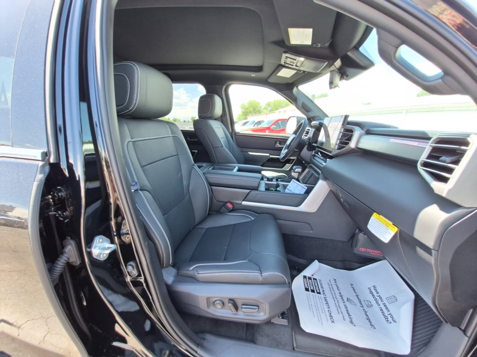 New 2026 Toyota Tundra Limited AWD/4WD image 40