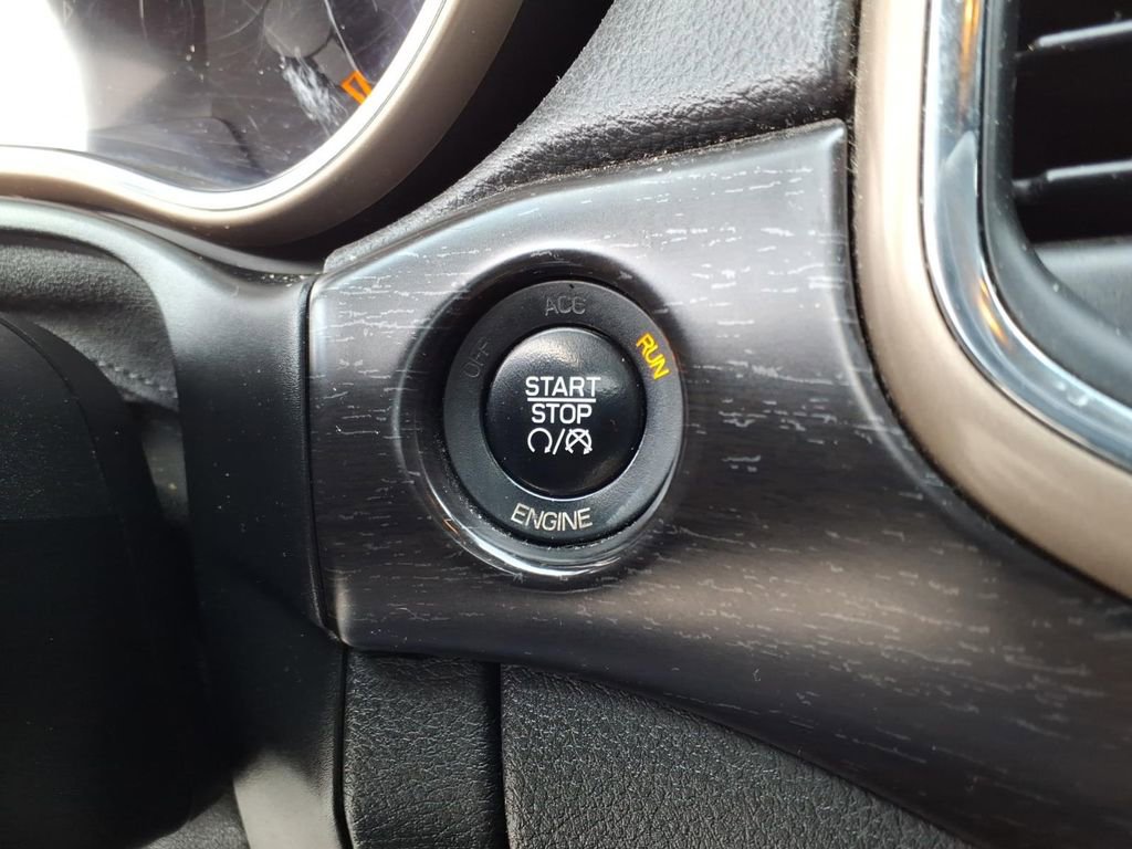 Used 2014 Jeep Grand Cherokee Altitude image 15