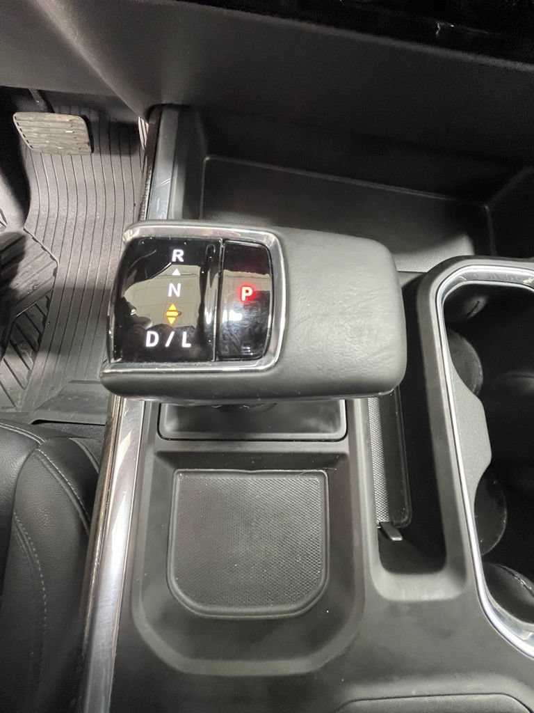 Used 2025 Chevrolet Silverado 1500 LT Trail Boss w/ LT Trail Boss Premium Package AWD/4WD image 25
