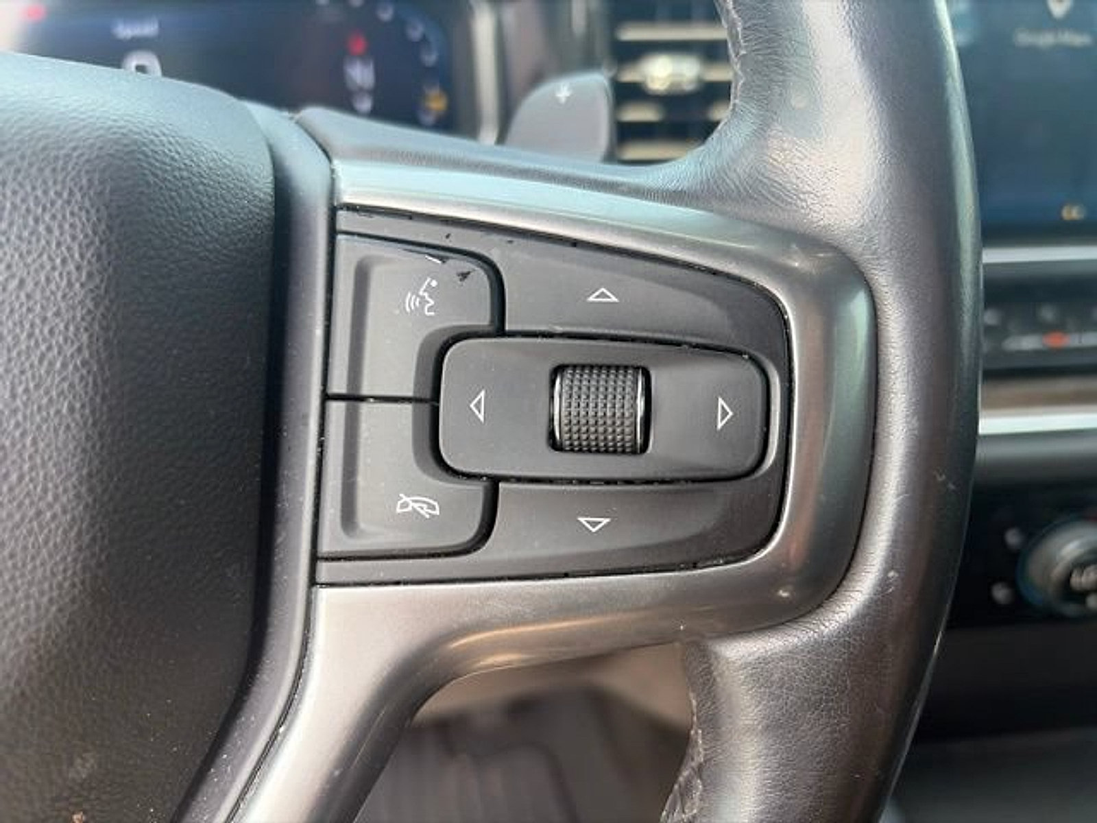 Certified 2023 Chevrolet Silverado 1500 RST w/ Z71 Off-Road Package AWD/4WD image 15