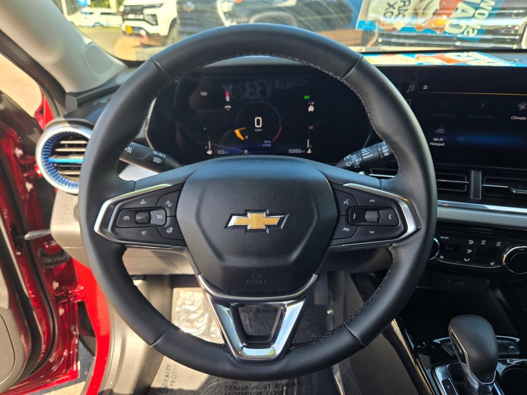 Used 2025 Chevrolet Trax LT w/ Driver Confidence Package FWD image 20