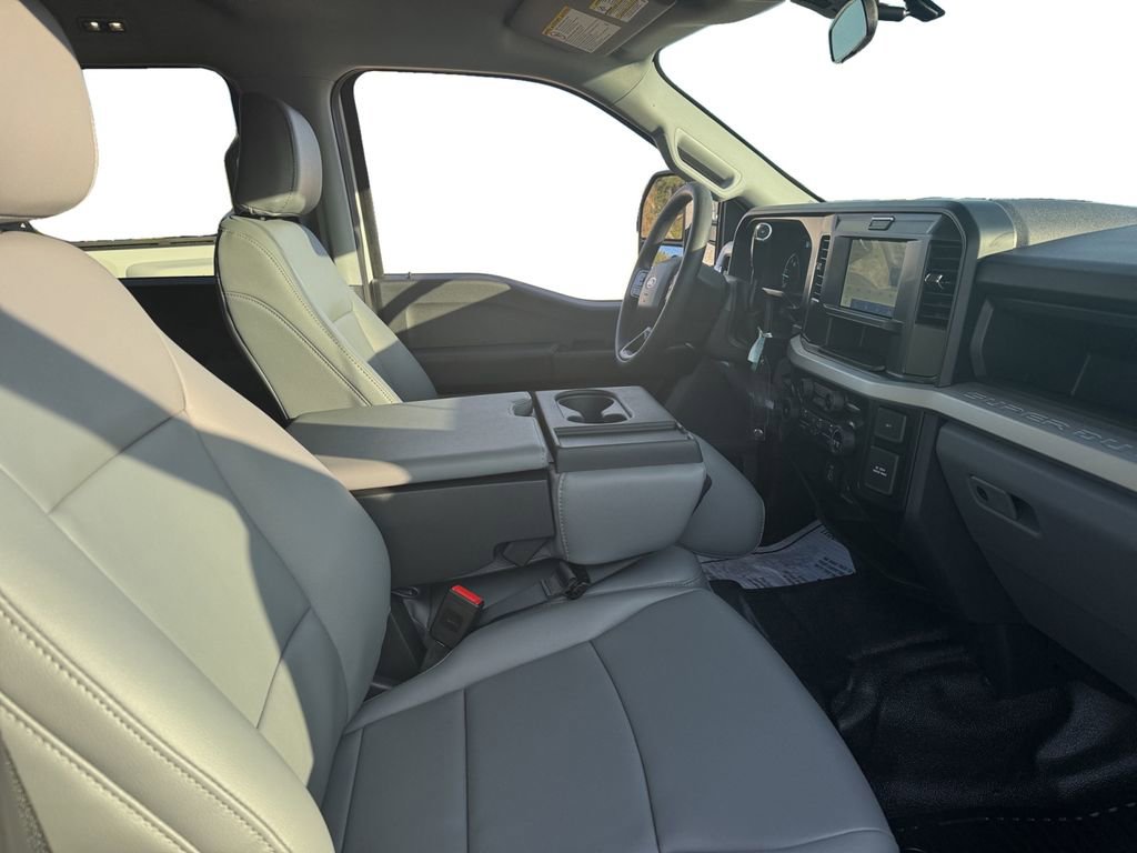 New 2026 Ford F350 XL w/ XL Chrome Package image 18