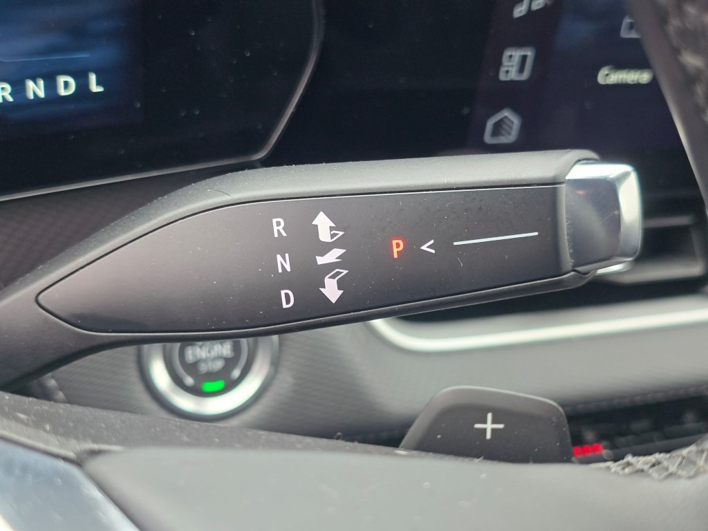 Used 2025 Chevrolet Equinox LT w/ Convenience Package II FWD image 15