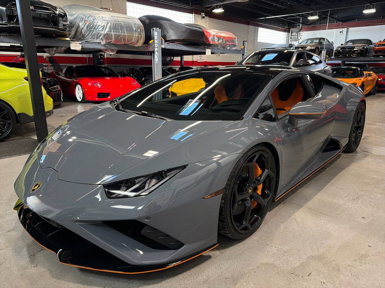 Used 2022 Lamborghini Huracan EVO image 10