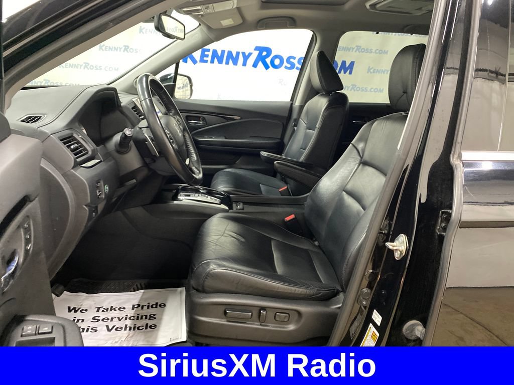 Used 2017 Honda Pilot Touring image 7