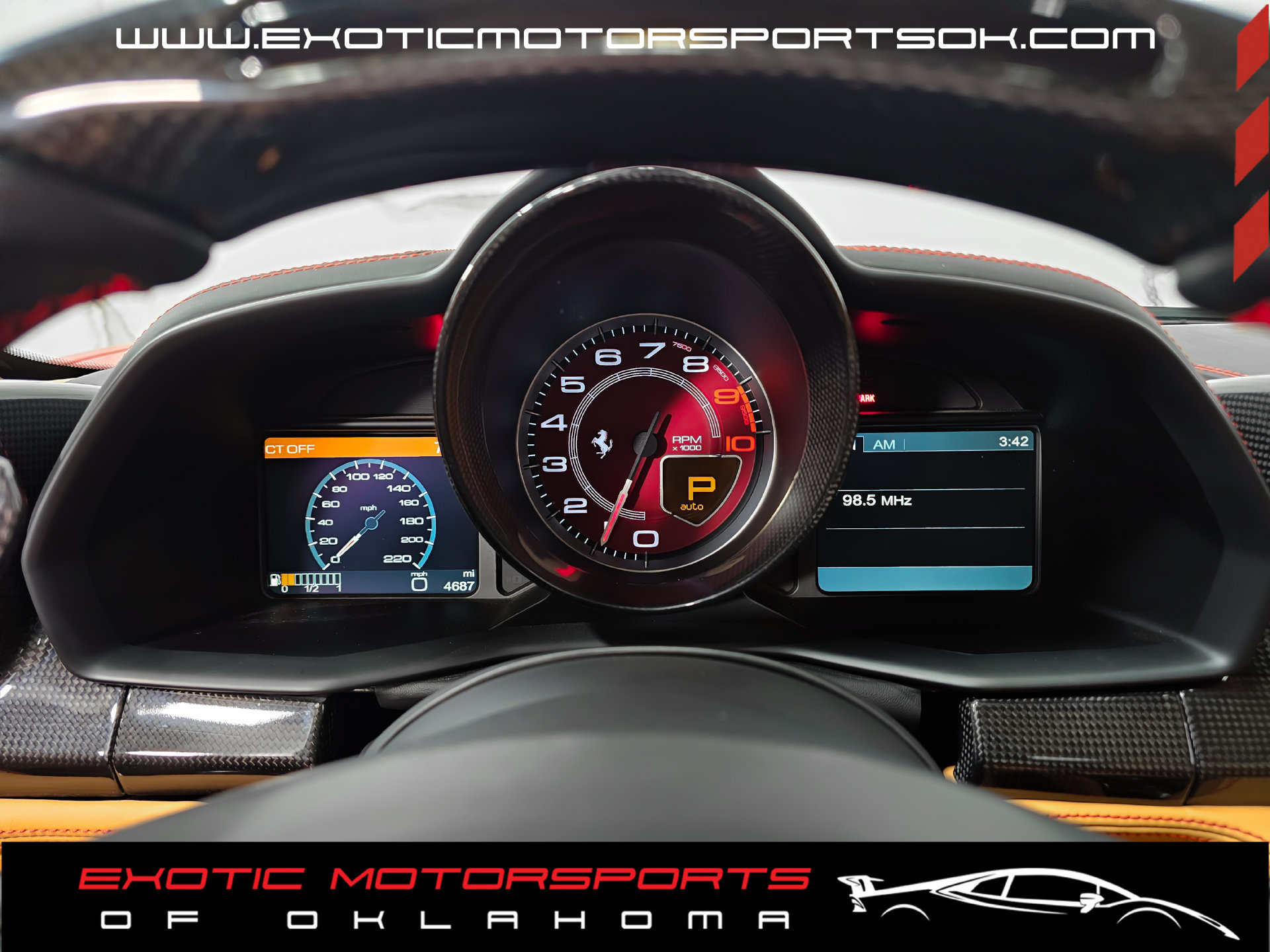 Used 2014 Ferrari 458 Italia Coupe RWD image 16