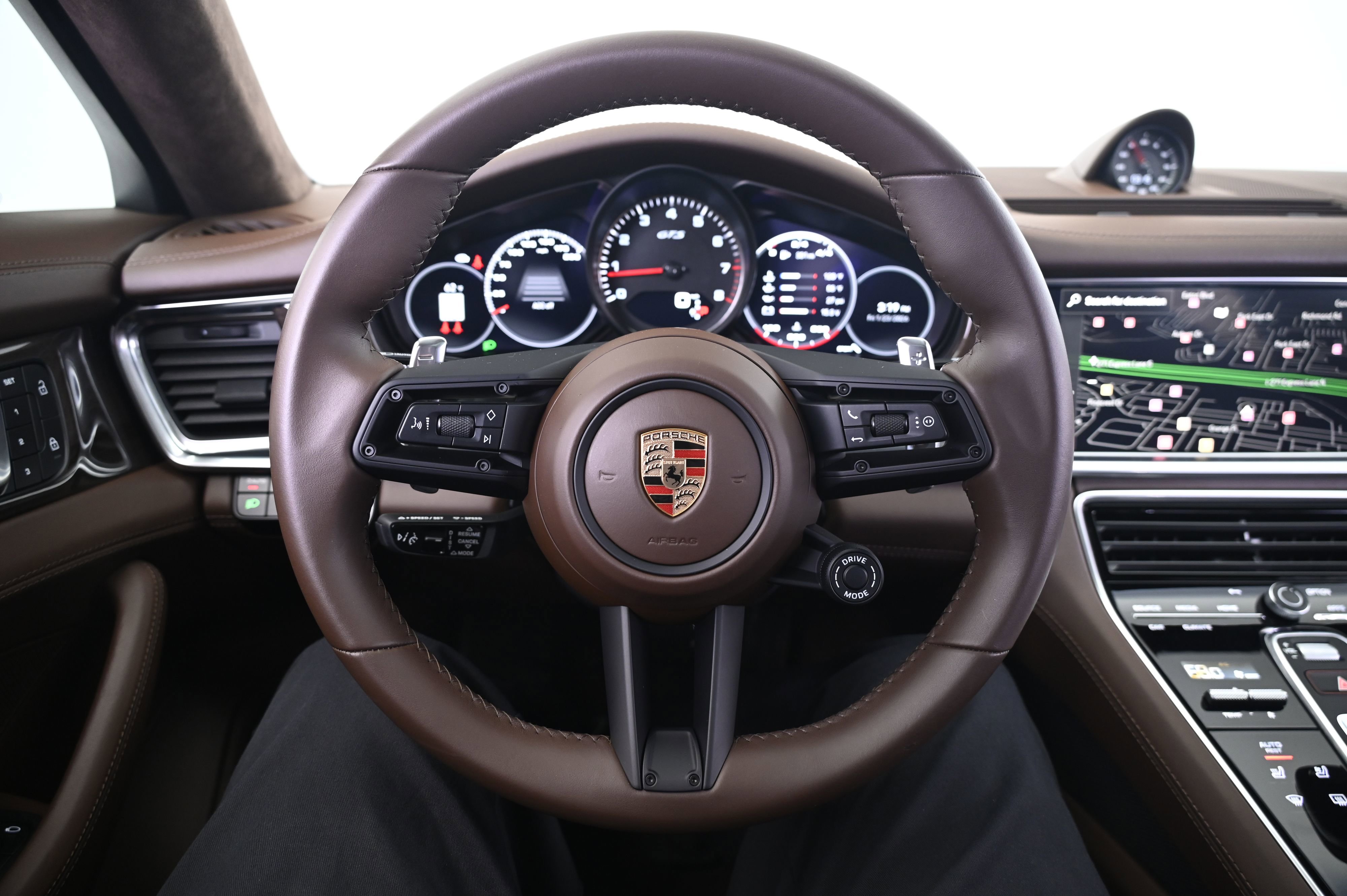 Used 2023 Porsche Panamera GTS image 35