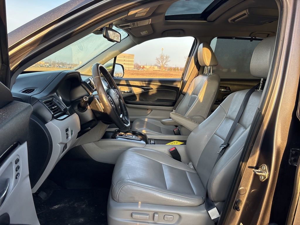 Used 2017 Honda Pilot Touring image 17