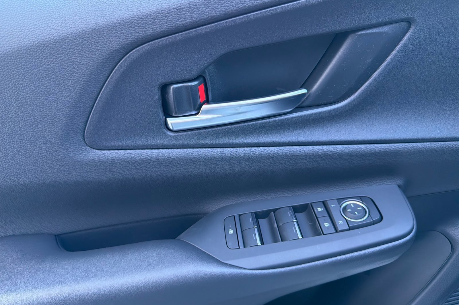 New 2026 Toyota Prius Plug-In Hybrid image 10