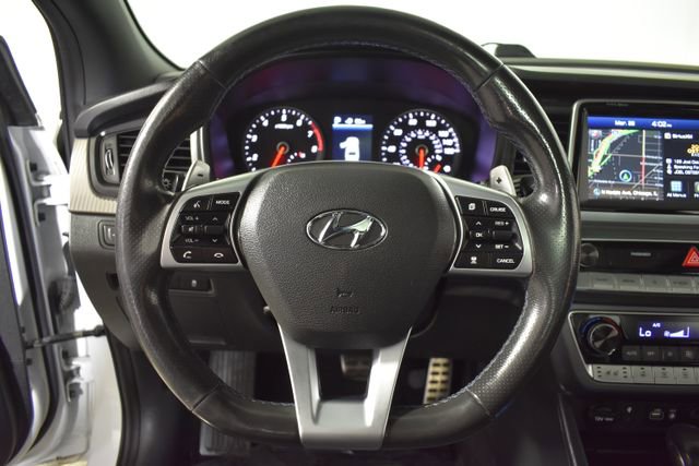 Used 2019 Hyundai Sonata Limited image 15