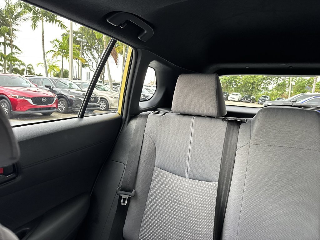Used 2023 Toyota Corolla Cross AWD Hybrid w/ Moonroof Package image 17