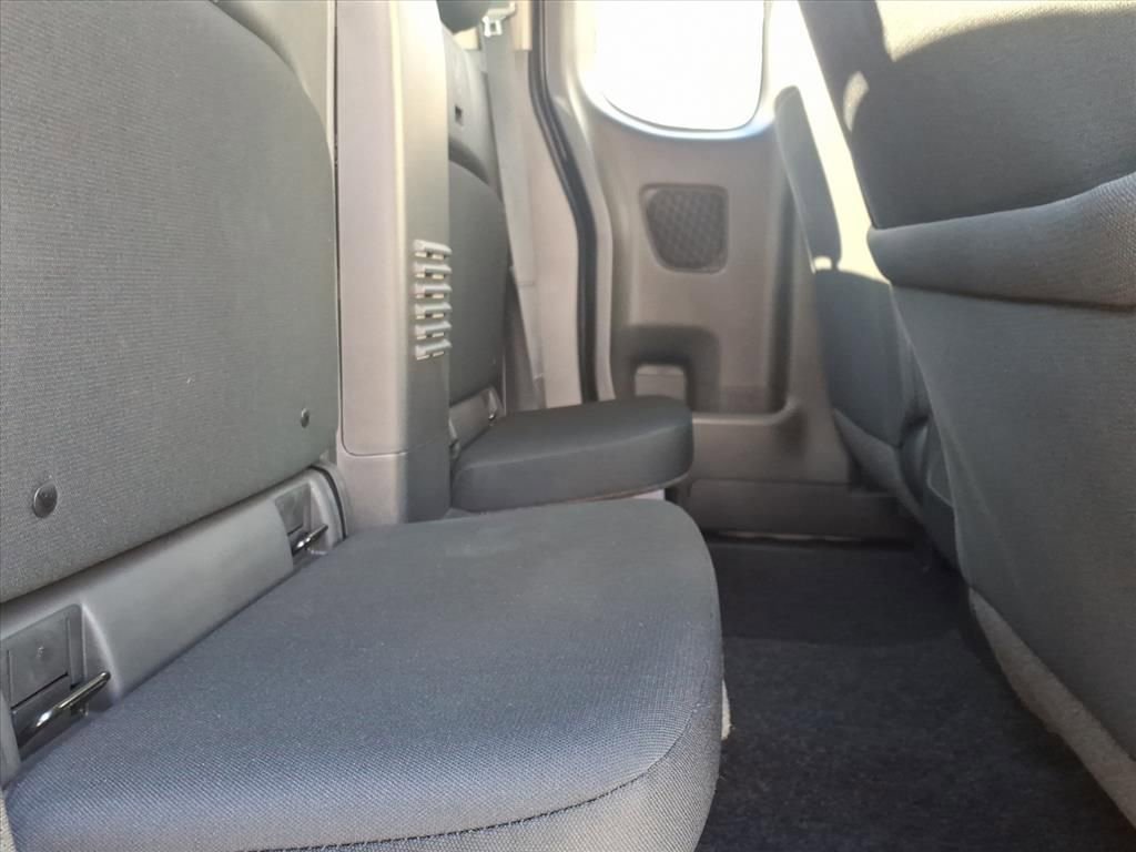 New 2025 Nissan Frontier SV image 6